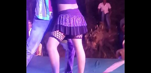  Desi hot stage dance